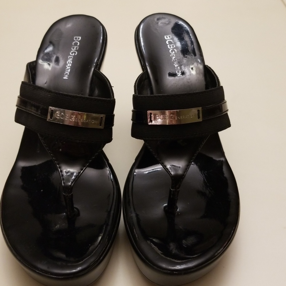 BCBG black patent leather 4.5" wedge sz 8.5